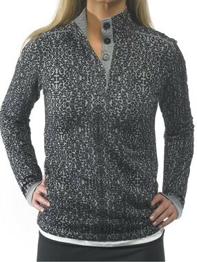 Kavu Black and White Patterned Button-Neck Sweater. XS
